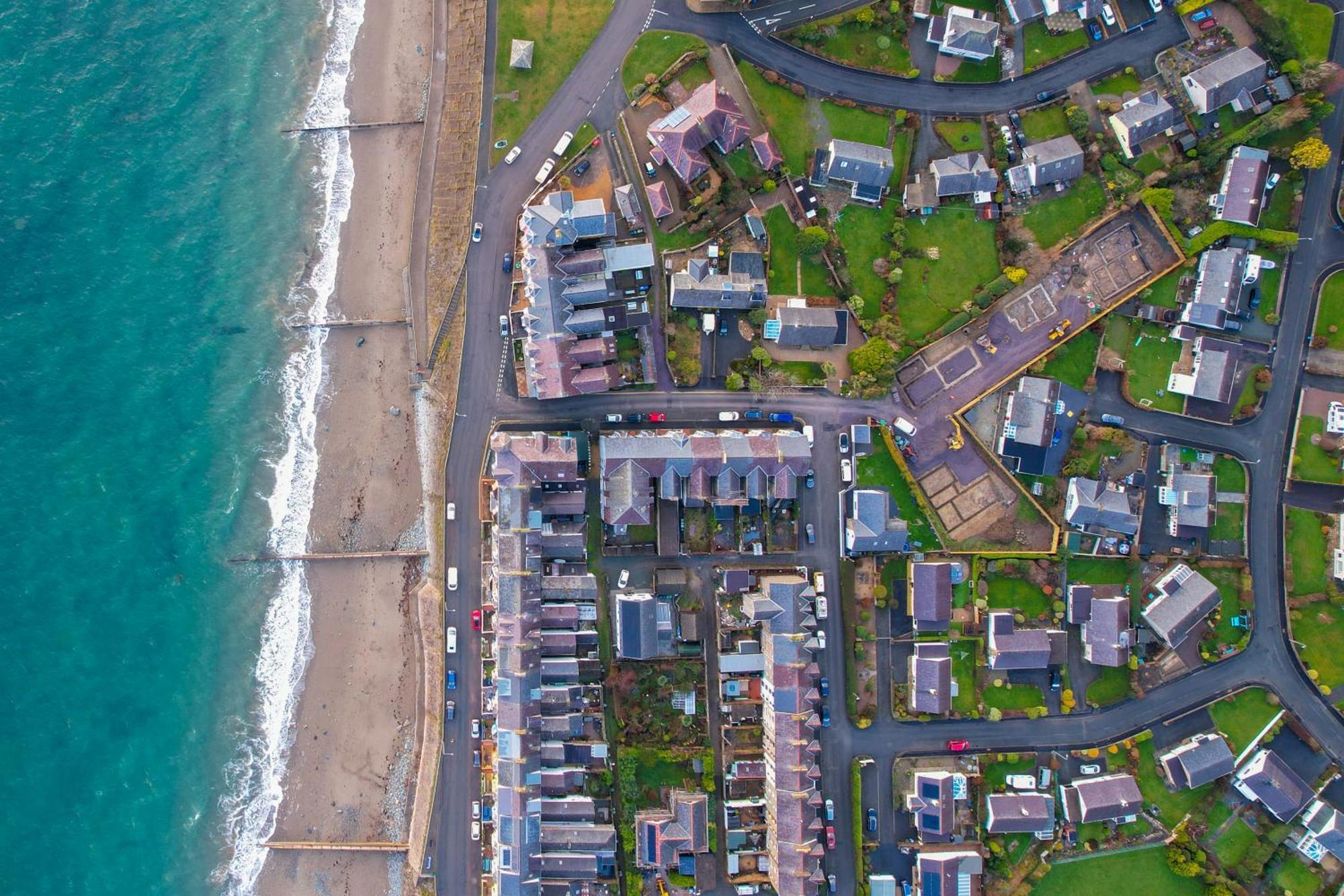 Glan Y Mor, Sleeps 20, 8 Bedrooms, 8 Bathrooms, Seafront, Крикийт Екстериор снимка