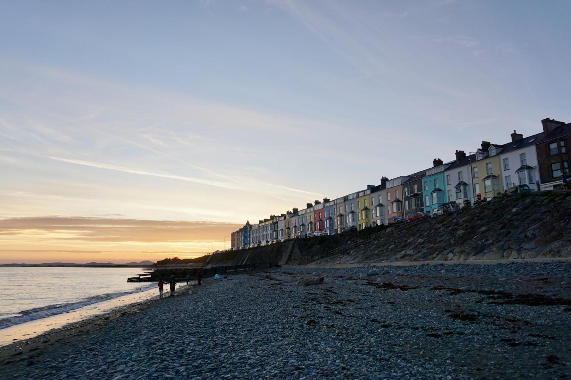 Glan Y Mor, Sleeps 20, 8 Bedrooms, 8 Bathrooms, Seafront, Крикийт Екстериор снимка